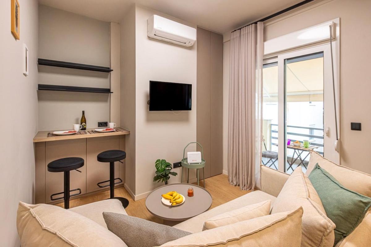 Cozy 1br With Balcony In Kipseli